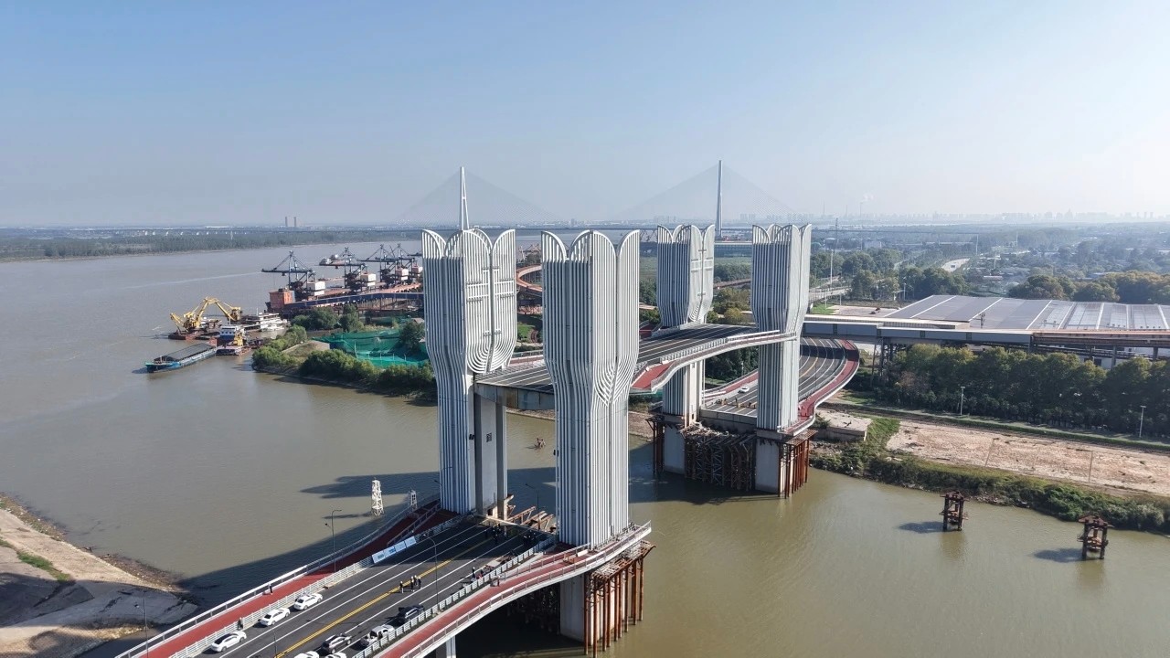 华中地区首座开启桥正式建成